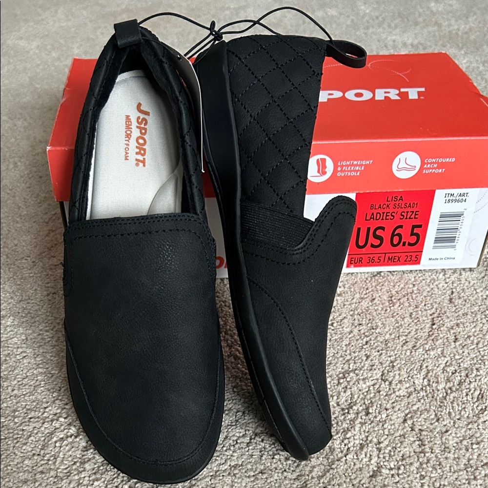 NWT-JSport Women's Lisa Casual Slip On Shoes Sz 6.5
